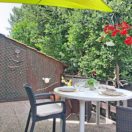 度假居 Les Pins-15 By Interhome